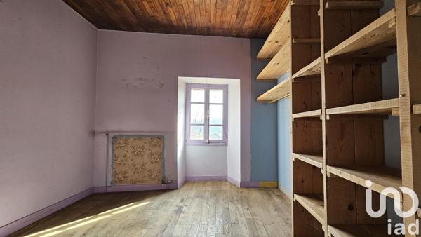 Maison de campagne 4 pièces de 135 m² à Boisset (15600)