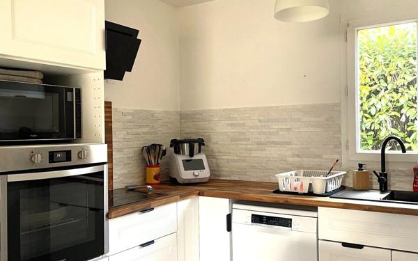 Maison à vendre    5 pièces •  Salavas