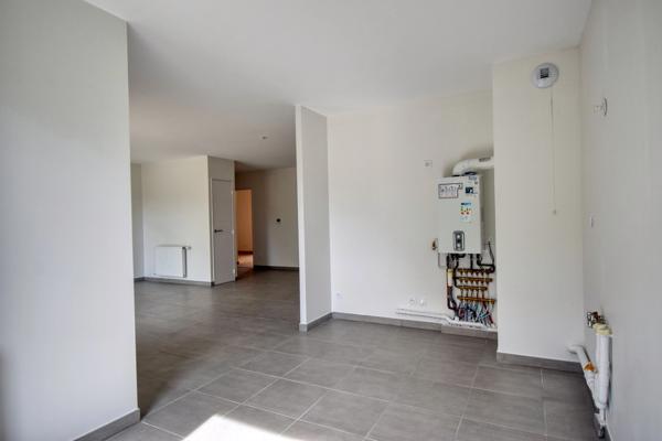Dpt Rhône (69), à vendre DARDILLY appartement T4 de 82,44 m² - avec balcon de 8,71 m²