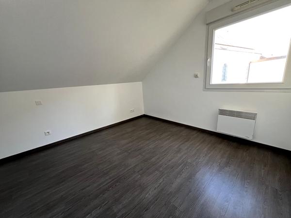 Maison Pouilley Francais 6 pièce(s) 114.69 m2