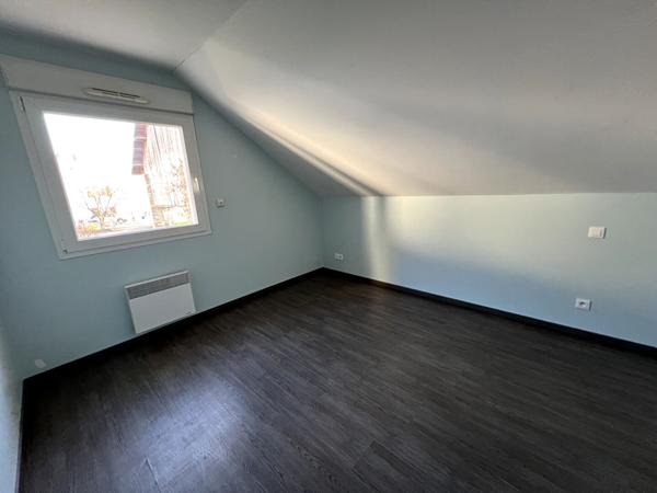 Maison Pouilley Francais 6 pièce(s) 114.69 m2