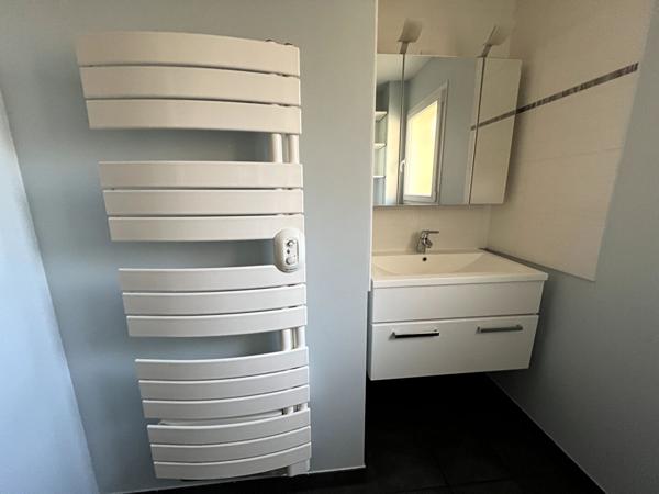 Maison Pouilley Francais 6 pièce(s) 114.69 m2