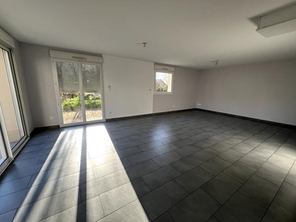 Maison Pouilley Francais 6 pièce(s) 114.69 m2