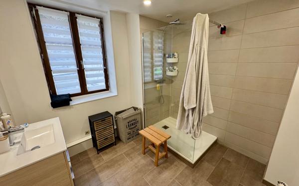 Maison à vendre    4 pièces •  Neuilly-Saint-Front