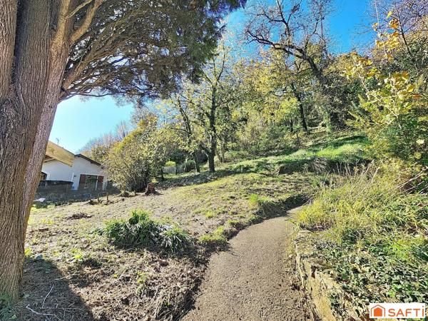 Terrain de 958m2 plein coeur d'Albigny