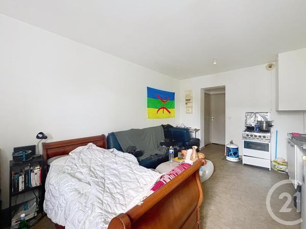 Immeuble à vendre  78,94 m2 MONTEREAU FAULT YONNE - 77