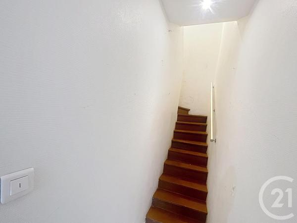 Immeuble à vendre  78,94 m2 MONTEREAU FAULT YONNE - 77