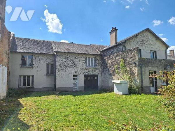 Maisons à vendre à HENRICHEMONT (CHER), un ensemble immobiliers comprenant deux maisons avec ga...