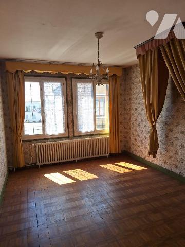 Maisons à vendre à HENRICHEMONT (CHER), un ensemble immobiliers comprenant deux maisons avec ga...