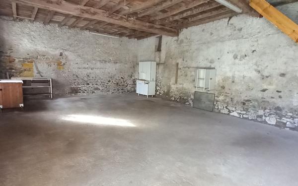 Maison à louer    6 pièces •  Asson