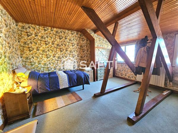 Maison familiale avec studio indépendant et sous-sol total