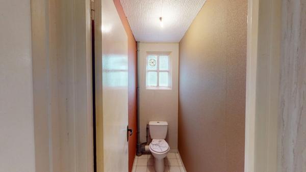 BAR LE DUC : Maison sur sous sol 80m², 4 pièces, 2 chambres, quartier calme et recherché