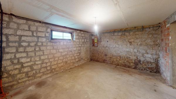 BAR LE DUC : Maison sur sous sol 80m², 4 pièces, 2 chambres, quartier calme et recherché