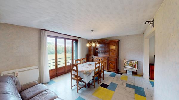 BAR LE DUC : Maison sur sous sol 80m², 4 pièces, 2 chambres, quartier calme et recherché