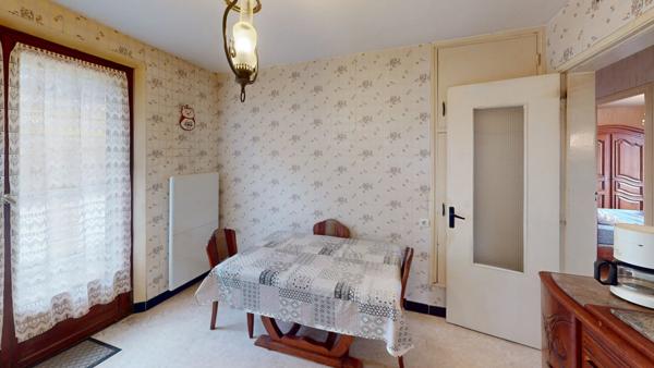 BAR LE DUC : Maison sur sous sol 80m², 4 pièces, 2 chambres, quartier calme et recherché