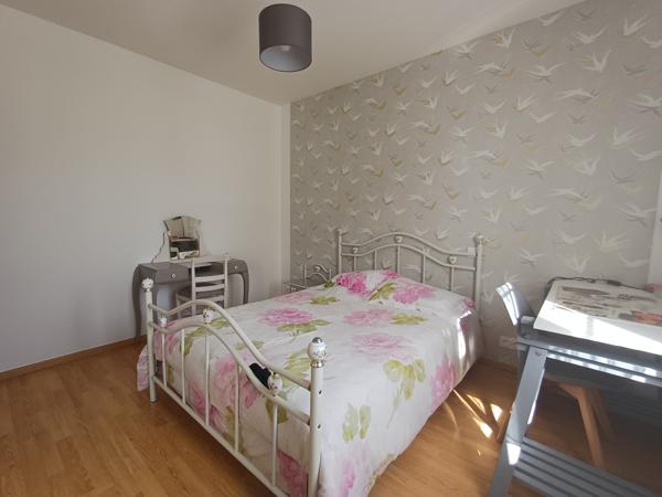 Maison  5 pièce(s)  3 chambre(s)  141 m²