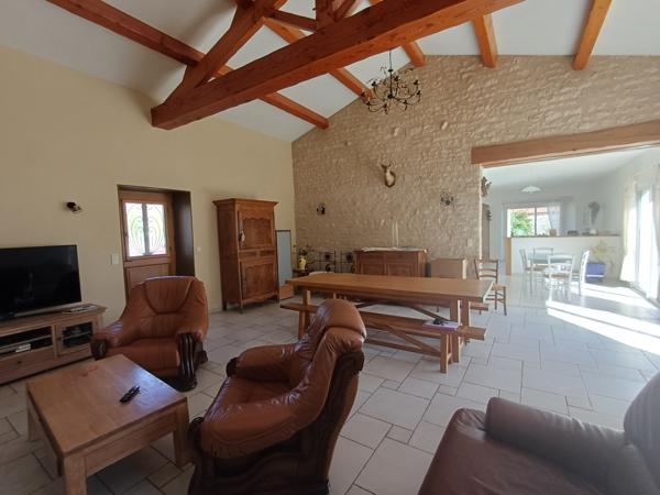 Maison  5 pièce(s)  3 chambre(s)  141 m²