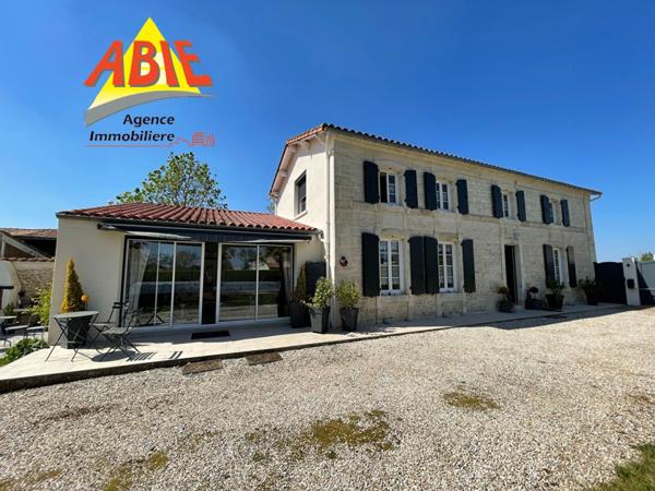 Maison  5 pièce(s)  3 chambre(s)  141 m²