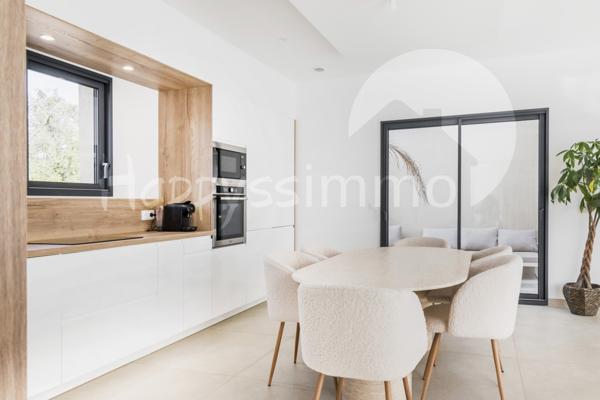 Maison
                                                                                                                                                                                                                                                                                                                        4 pièce(s)                                                                                                                                                                                                          3 chambre(s)                                                                                                                                                                                                          120  m²