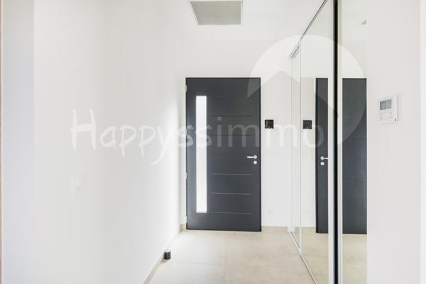 Maison
                                                                                                                                                                                                                                                                                                                        4 pièce(s)                                                                                                                                                                                                          3 chambre(s)                                                                                                                                                                                                          120  m²