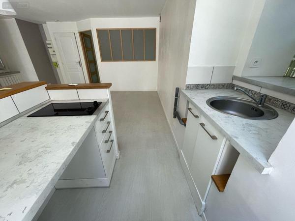 Appartement rénové à louer à Ussel en Corrèze (19200), ref : UL94