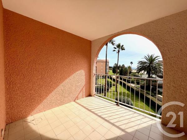 Appartement F2 Bis à vendre  2 pièces - 28,30 m2 LA LONDE LES MAURES - 83