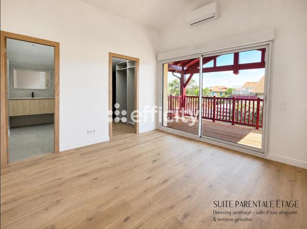 Maison
         6 pièces
        - 176 m² Bien prestige 1 950 000 € *