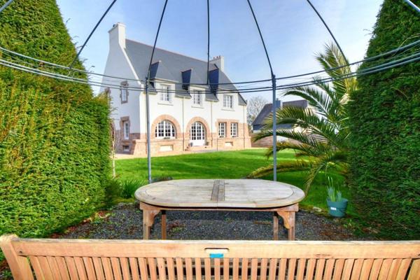 Maison rénovée en centre-ville, proche des commodités