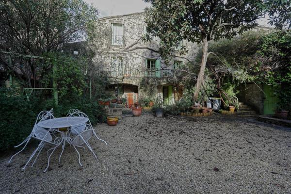 Maison de caractère avec jardin au cœur de Pézenas