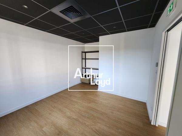 Location - Bureaux de standing - 73 m2 - Belfort