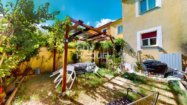 Maison prête à vivre à Carpentras : 88m² habitables, Garage, Jardin privatif.