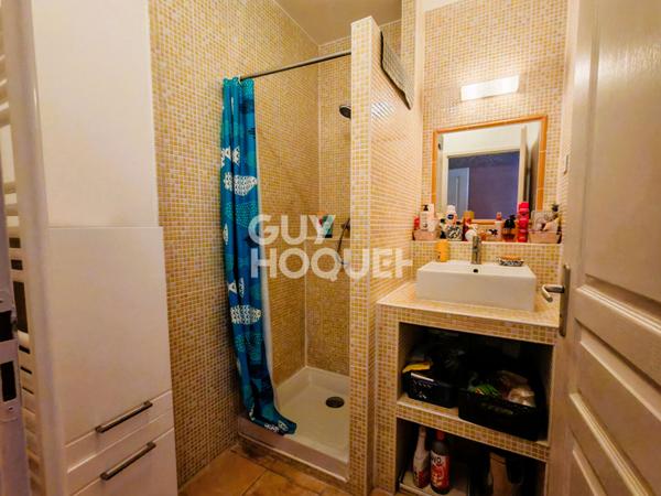 Maison prête à vivre à Carpentras : 88m² habitables, Garage, Jardin privatif.