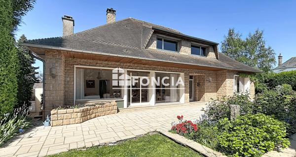À vendre Maison 9 pièces 260 m² - Flers 61100