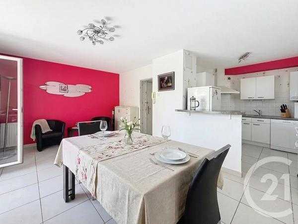 Appartement T3 à vendre  3 pièces - 59,90 m 2   NOYAL CHATILLON SUR SEICHE  - 35