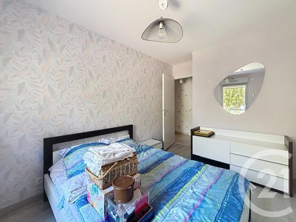 Appartement T3 à vendre  3 pièces - 59,90 m 2   NOYAL CHATILLON SUR SEICHE  - 35