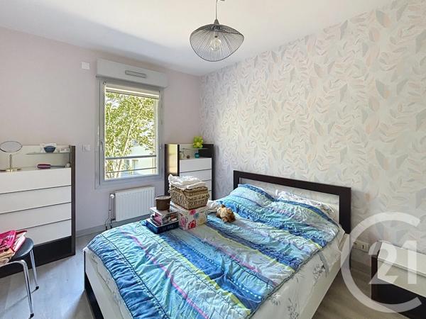 Appartement T3 à vendre  3 pièces - 59,90 m 2   NOYAL CHATILLON SUR SEICHE  - 35