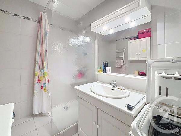 Appartement T3 à vendre  3 pièces - 59,90 m 2   NOYAL CHATILLON SUR SEICHE  - 35