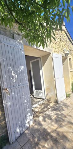 L'Isle-sur-la-Sorgue (84800) Rare: Mazet provençal du 19ème siècle de 49 m² + terrasse 27 m² – Quartier Saint-Antoine