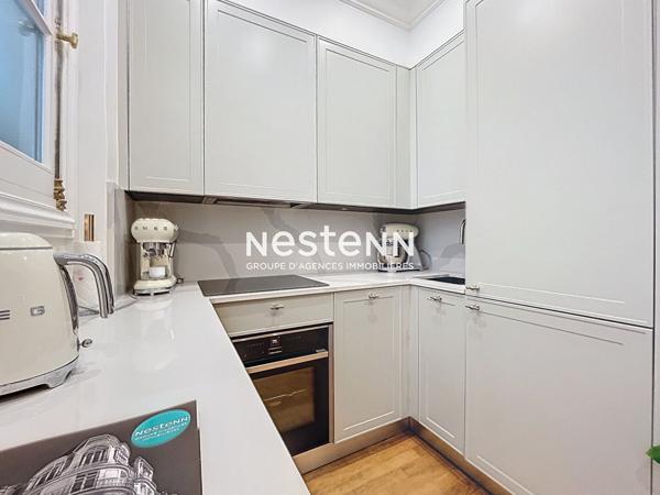 Appartement Paris 2 pièce(s) 53 m2 - Balcon - Triangle d'Or - Georges V - Exterieur