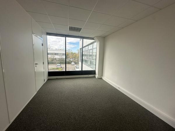 BUREAUX à LOUER de 202.97 m²