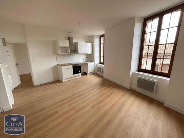 Appartement à louer 2 pièces 47.79m²