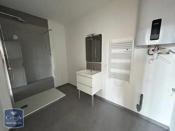 Appartement à louer 2 pièces 47.79m²