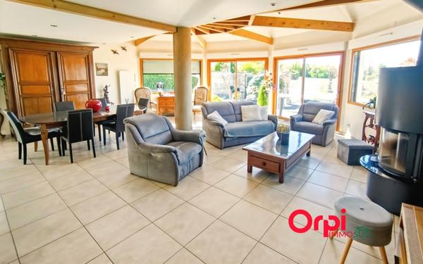 Maison à vendre    6 pièces •  Dreuil-lès-Amiens