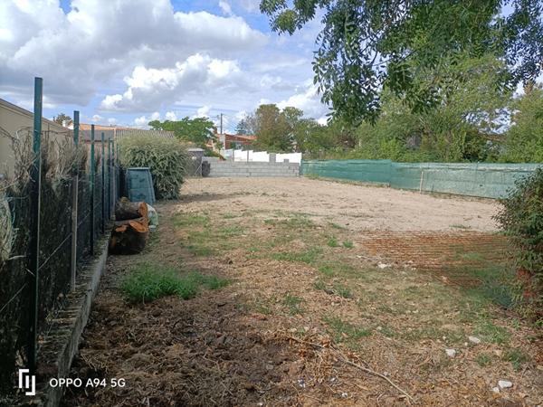 TERRAIN 1ER RIDEAU  d'à  peu près 353 m2 caherault SaInt  Julien de Concelles
