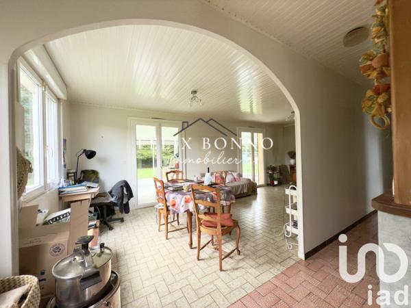 Maison traditionnelle 4 pièces de 79 m² à Donges (44480)