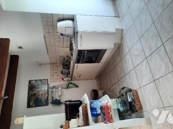 Un ensemble immobilier comprenant 3 maisons  VAL D'ANAST (35),