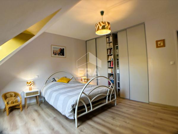 Maison à vendre T7 - Vineuil -  Récente, bien entretenue, 5 Chbs + mezz, grd garage.