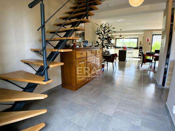 Maison à vendre T7 - Vineuil -  Récente, bien entretenue, 5 Chbs + mezz, grd garage.