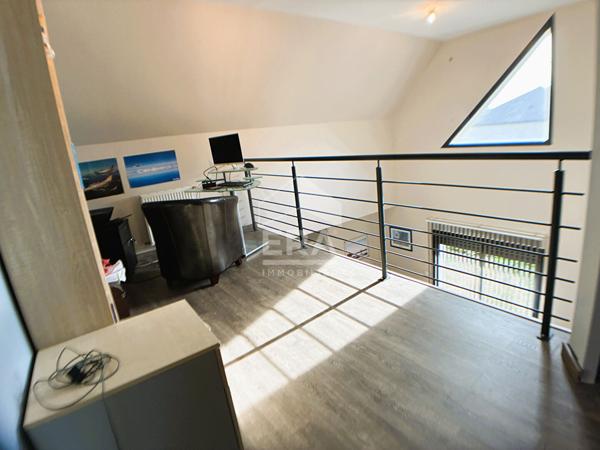 Maison à vendre T7 - Vineuil -  Récente, bien entretenue, 5 Chbs + mezz, grd garage.