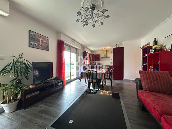 Grand appartement T2 avec balcon, cave et parking ? Saint-Nazaire